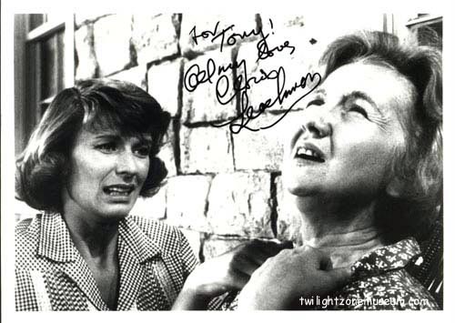 Cloris Leachman autograph